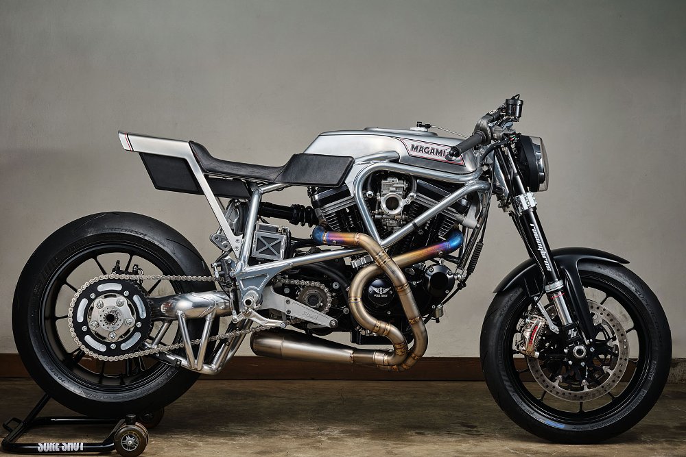 side view of the modified Buell White Lightning